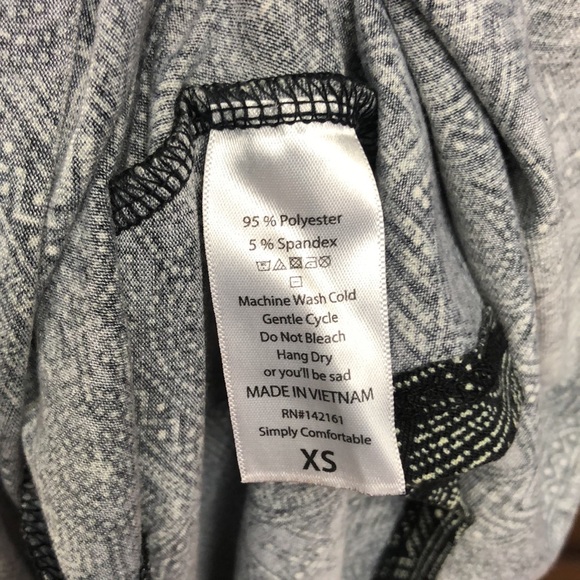 XS Lularoe Carly Dress - Picture 6 of 6